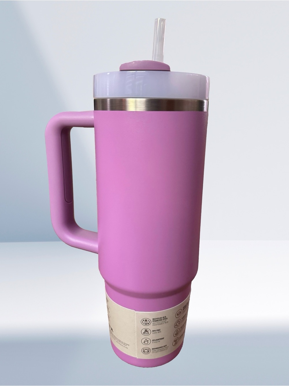 STANLEY The Quencher H2.0 Flowstate Tumbler | 30 OZ in Lilac - Picture 2 of 6